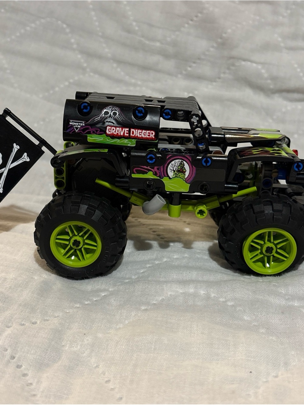 Black & Neon Green Monster Truck Toy - Kids Toys(GRAVE DIGGER)